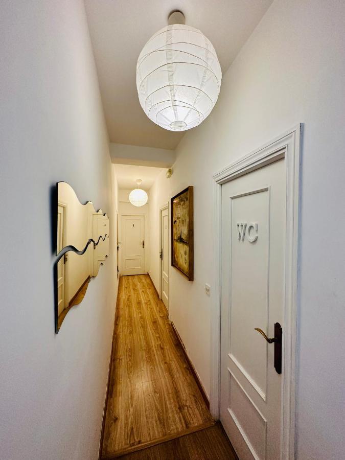 Punta Me Rooms Near The Gran Via Madri Exterior foto